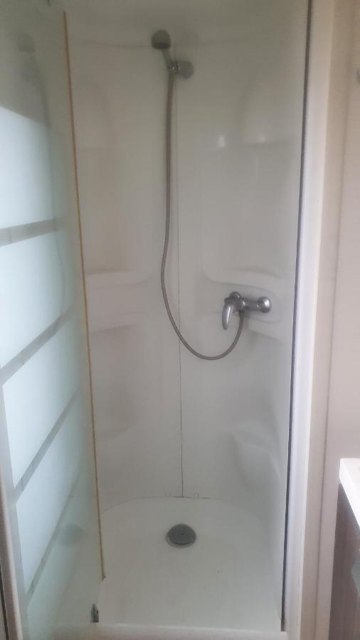 Mobile Home Entierement Equipe La Roque-d'Antheron Exterior foto